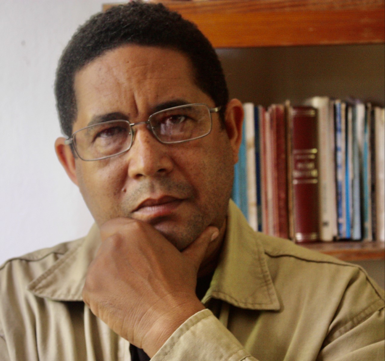 Hilario Olivo: breves datos biográficos