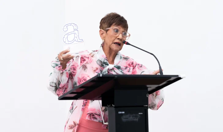 Emelda Ramos: Reconocimiento Anticanon a la Trayectoria de la Mujer Literata 2024