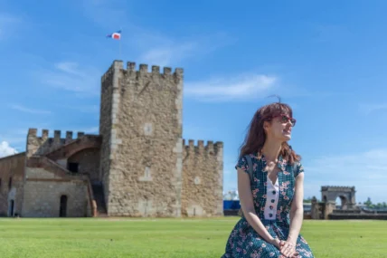 Irene Vallejo en Santo Domingo. Entre firmas de libros, conversatorios, entrevistas y doctorado honoris causa